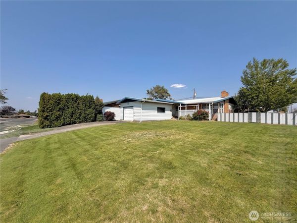 1241 S Skyline Drive , Moses Lake, WA 98837