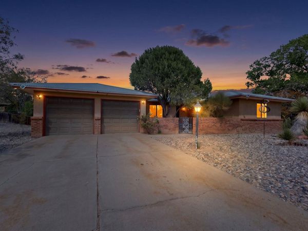1445 Sunset Road SE, Rio Rancho, NM 87124