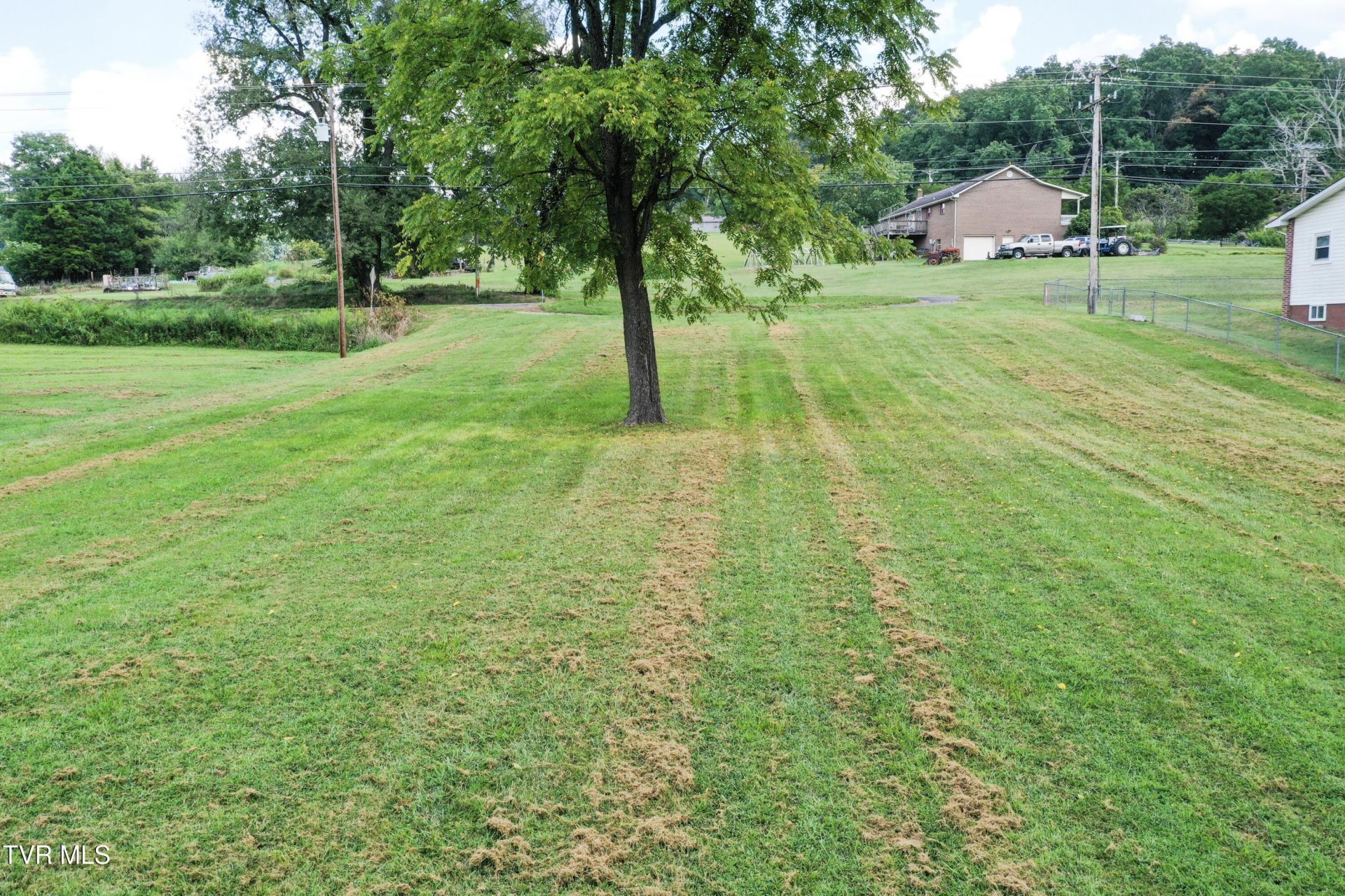 3490 Old Kentucky Road, Morristown, TN 37814 Main Photo
