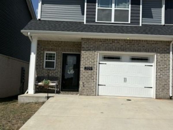 209 W Fallow Ct, Clarksville, TN 37040