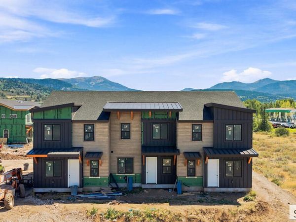 287 S Agate, Unit E2, VICTOR, ID 83455