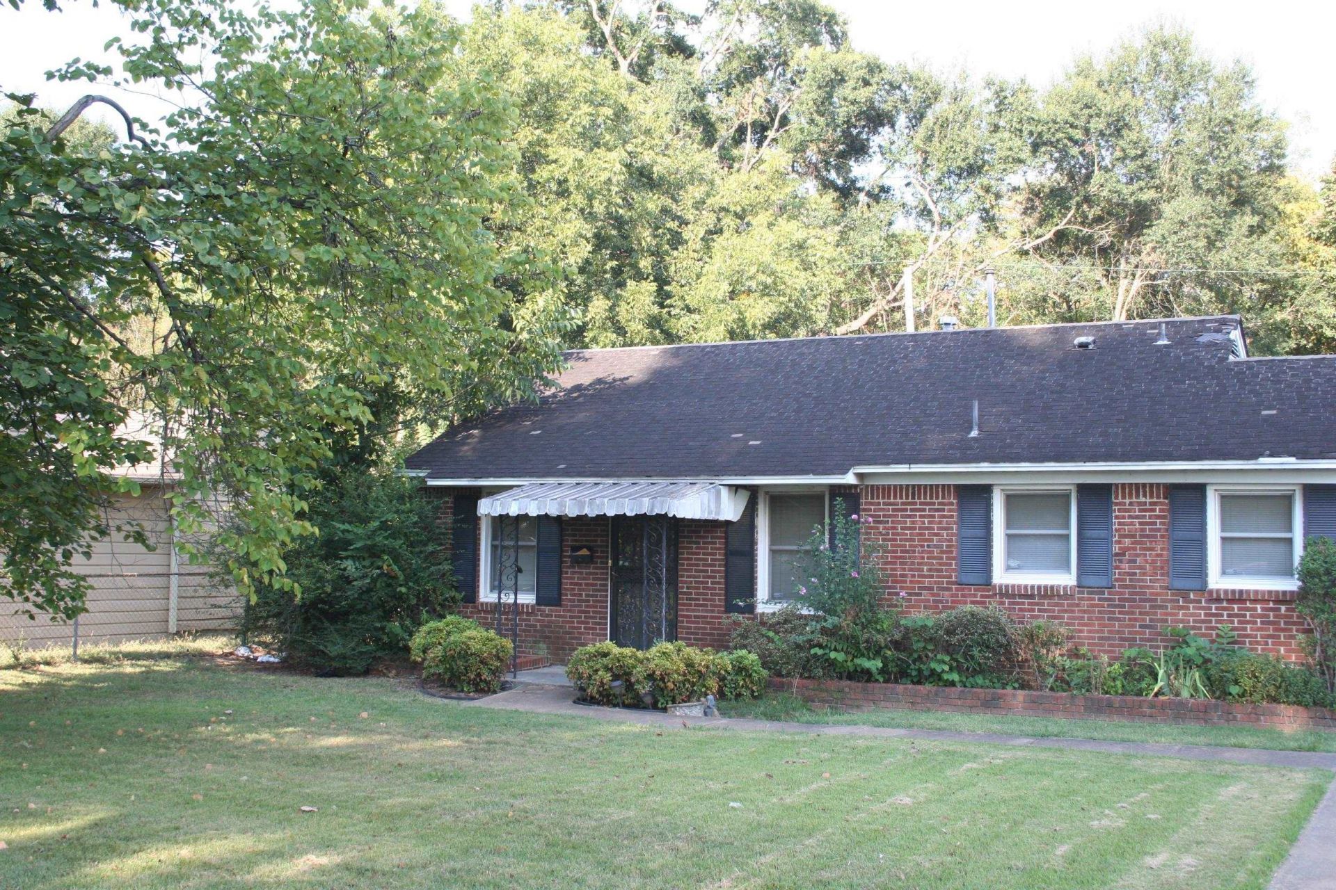 1596 Russwood Rd, Memphis, TN 38108 Main Photo