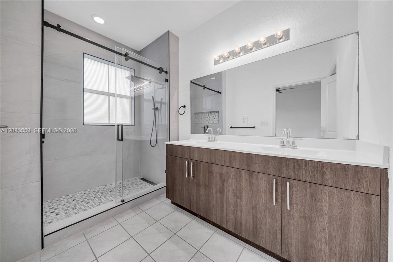 1426 SE 24th Ter, Homestead, FL 33035 Photo