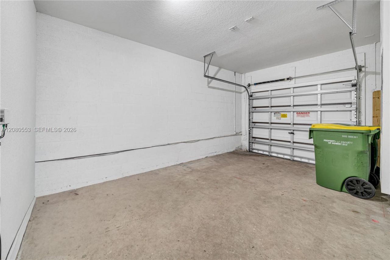 1426 SE 24th Ter, Homestead, FL 33035 Photo