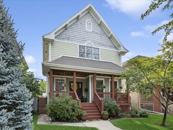 938 Mapleton Avenue, Oak Park, IL 60302