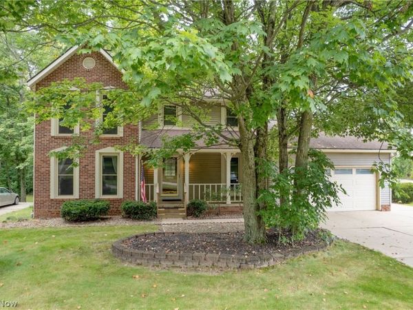 3846 Golden Wood Way , Uniontown, OH 44685