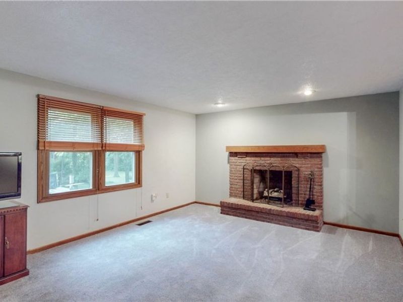 3846 Golden Wood Way, Uniontown, OH 44685 Photo 13