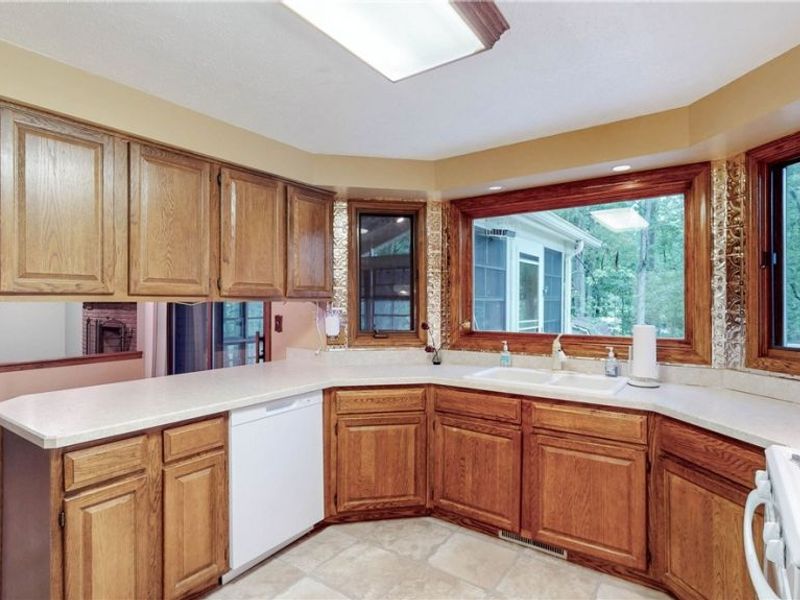 3846 Golden Wood Way, Uniontown, OH 44685 Photo 19
