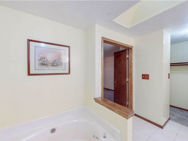 3846 Golden Wood Way, Uniontown, OH 44685 Photo 28