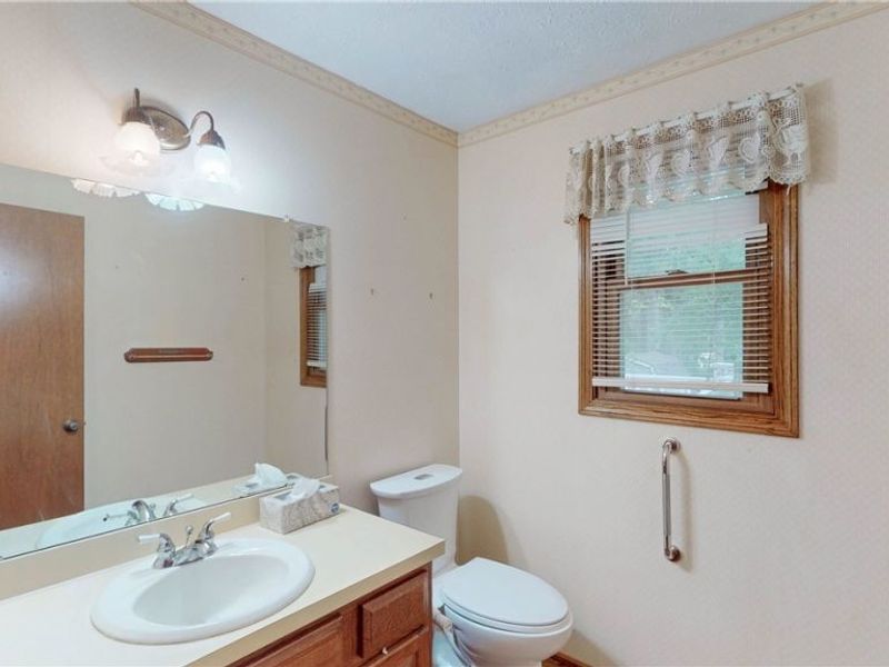 3846 Golden Wood Way, Uniontown, OH 44685 Photo 32