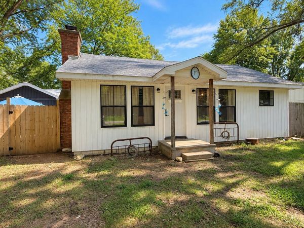4159 Riverside Road, Benton Harbor, MI 49022