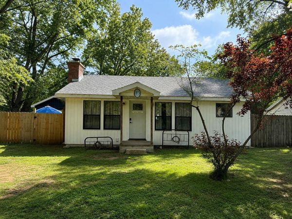 4159 Riverside Road, Benton Harbor, MI 49022