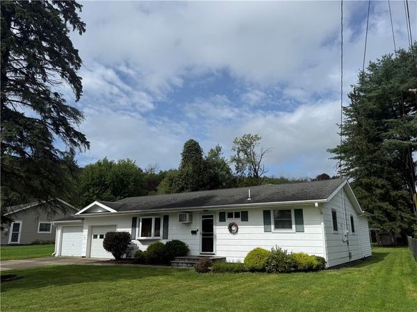 5 Bolton Drive, Oneonta, NY 13820