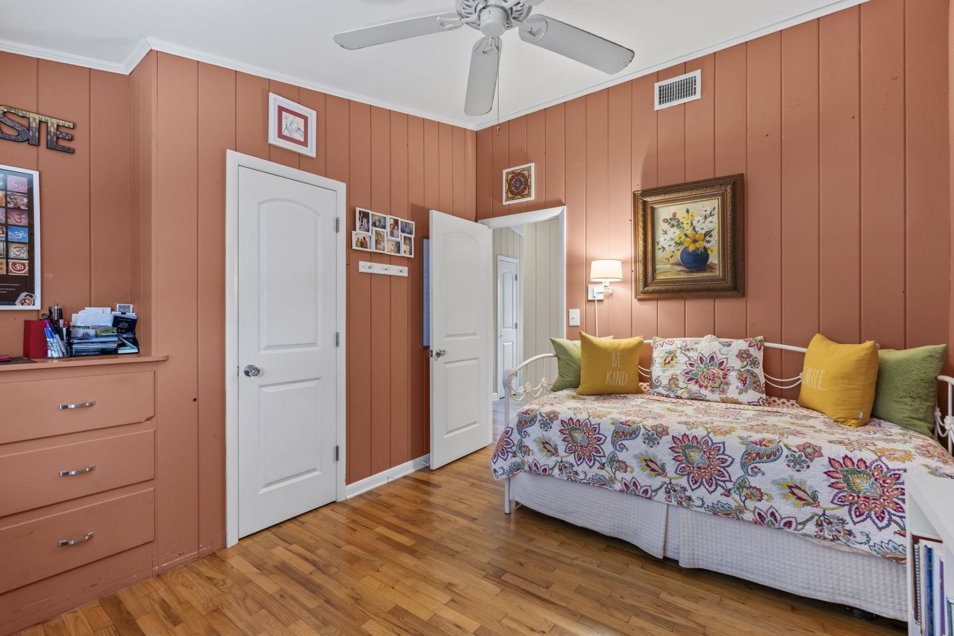 709 Parker Dr. Photo 26