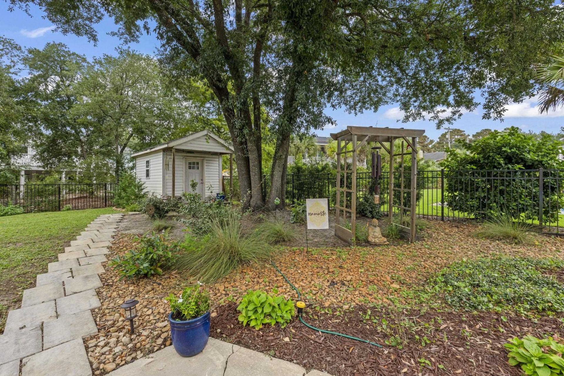 709 Parker Dr. Photo 36