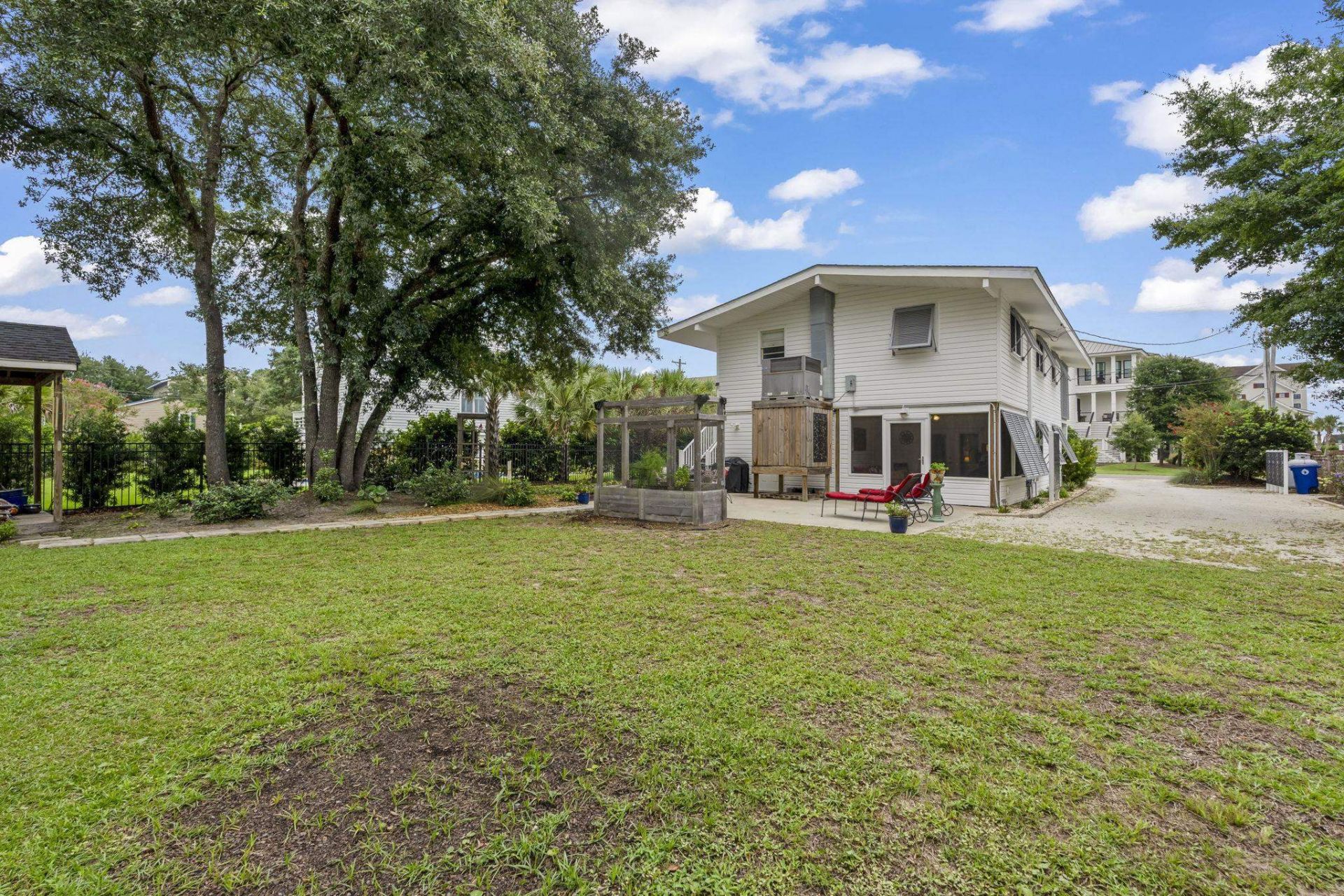 709 Parker Dr. Photo 39
