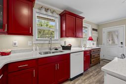 709 Parker Dr. photo 4