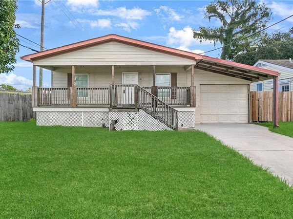 30 CURTIS Drive , New Orleans, LA 70126
