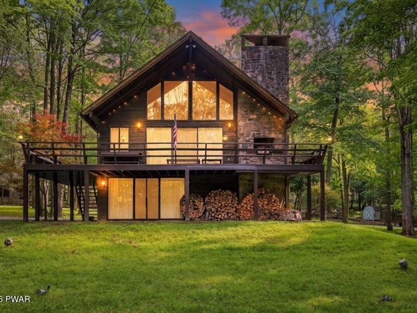 109 Valley Run , Greentown, PA 18426