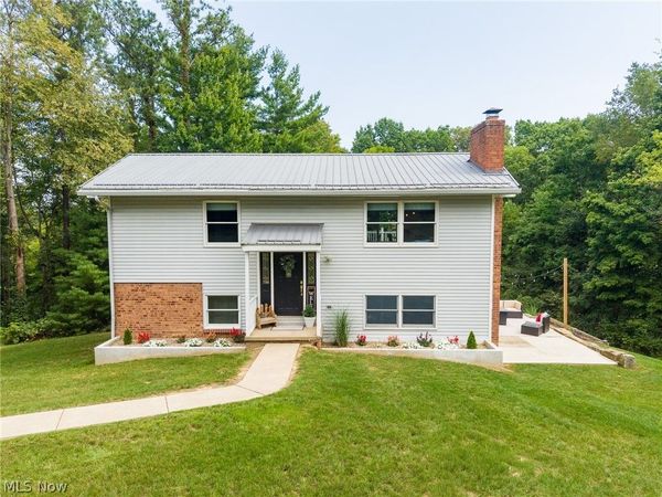 11349 Indian Hills Drive NE, Bolivar, OH 44612