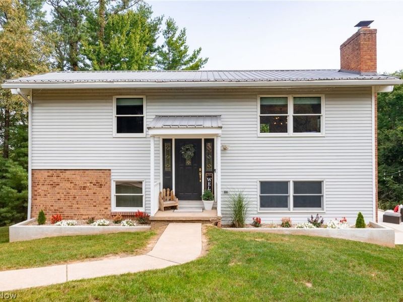 11349 Indian Hills Drive NE, Bolivar, OH 44612 Photo 3