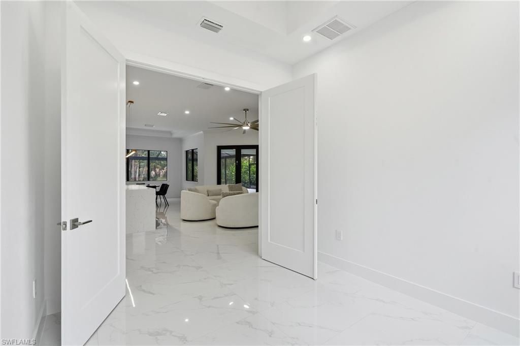 181 18th Ave Nw, Naples, FL 34120 Photo