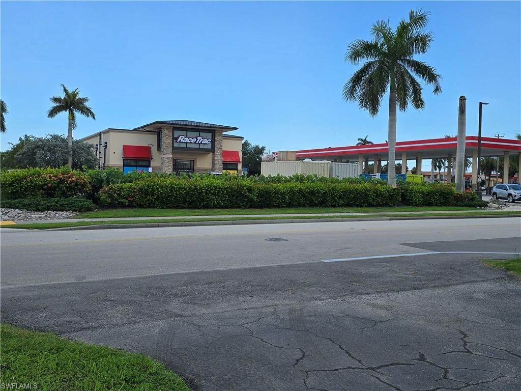 1617 SE 26th St, Unit 202, Cape Coral, FL 33904 Photo