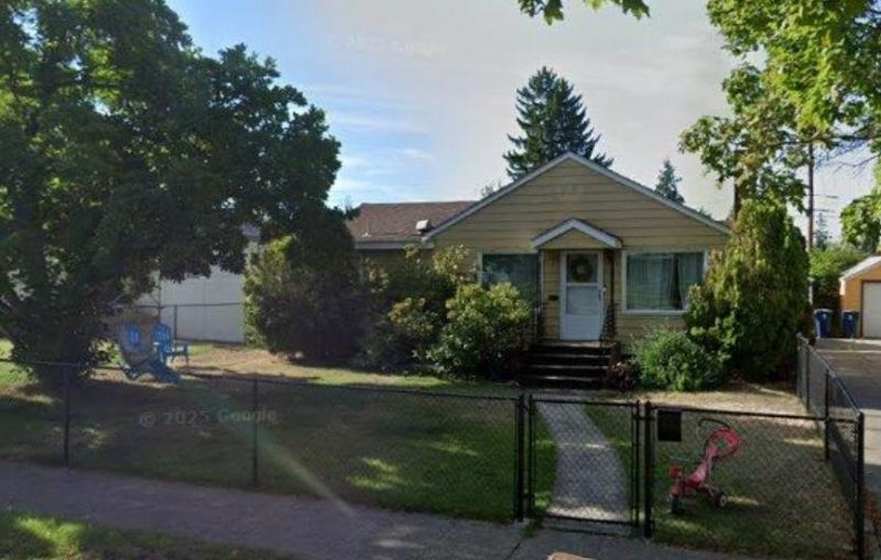 2709 W Lacrosse Ave primary photo
