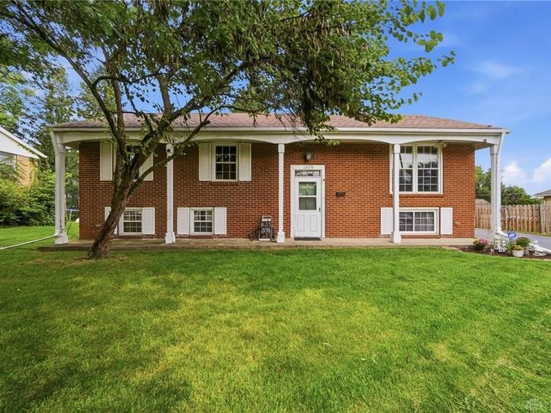 1039 E National Road, Vandalia, OH 45377 Photo 1