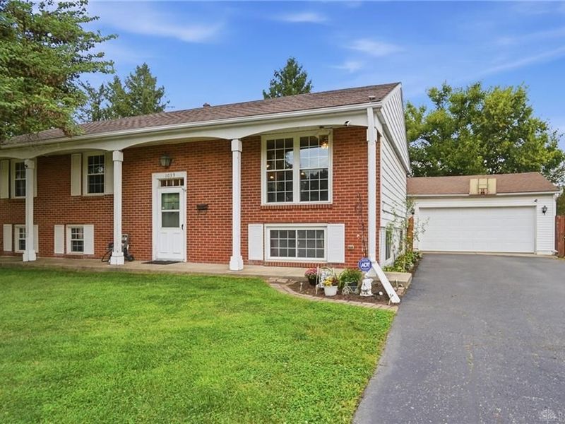 1039 E National Road, Vandalia, OH 45377 Photo 2