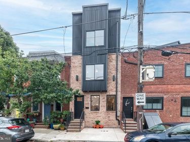 1122 DICKINSON STREET , PHILADELPHIA, PA 19147