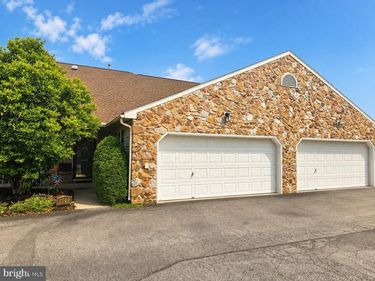 3142 LION COURT , DOVER, PA 17315