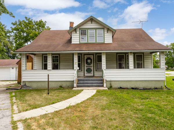 17 S Wabash Avenue , Glenwood, IL 60425