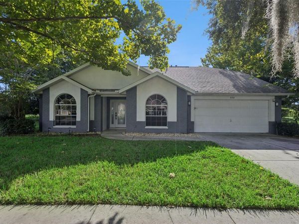 6302 SILVER OAKS DRIVE , ZEPHYRHILLS, FL 33542