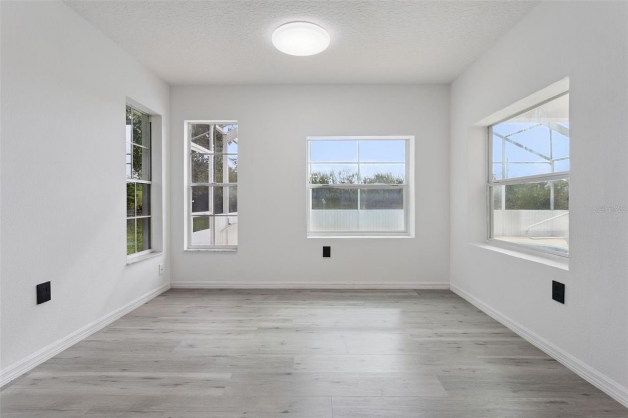 6302 Silver Oaks Drive , Zephyrhills, FL 33542 Photo