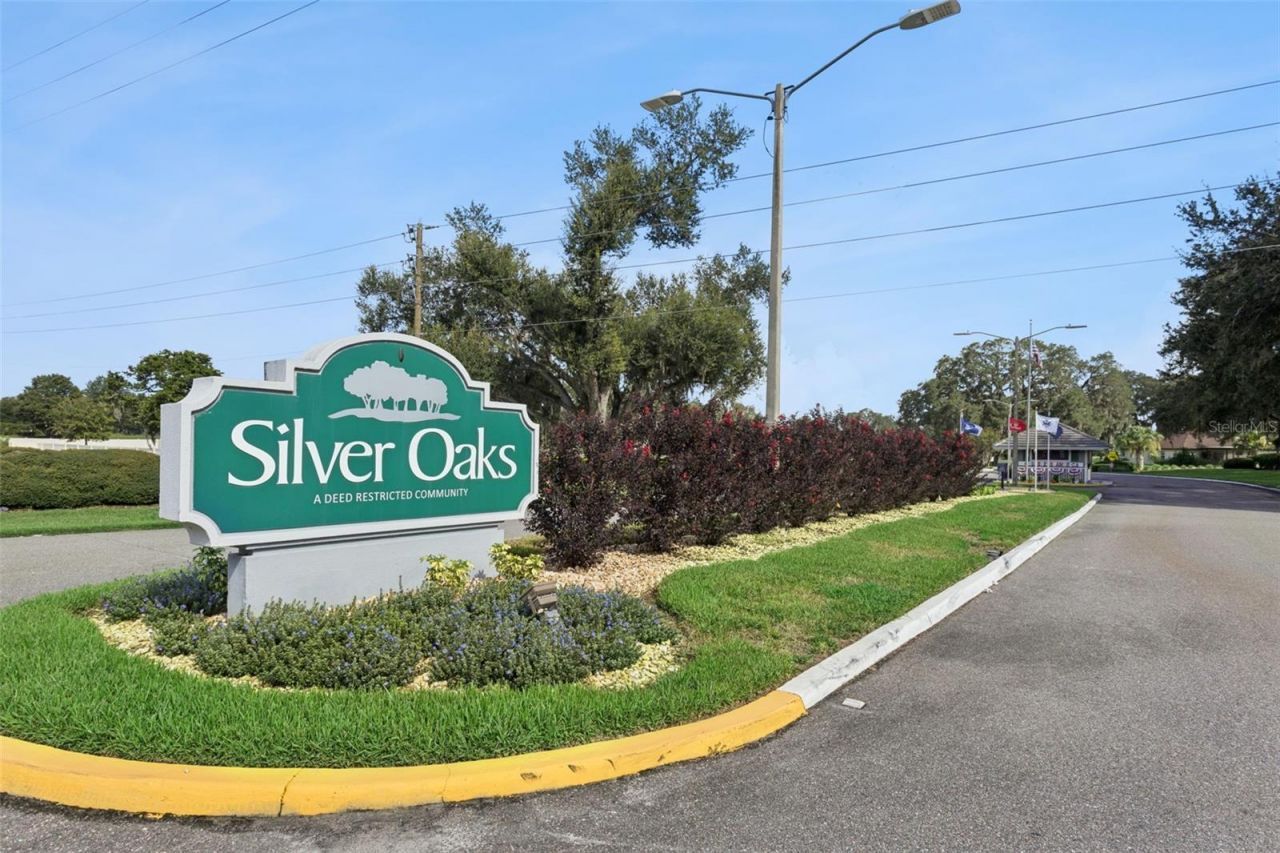 6302 Silver Oaks Drive , Zephyrhills, FL 33542 Photo