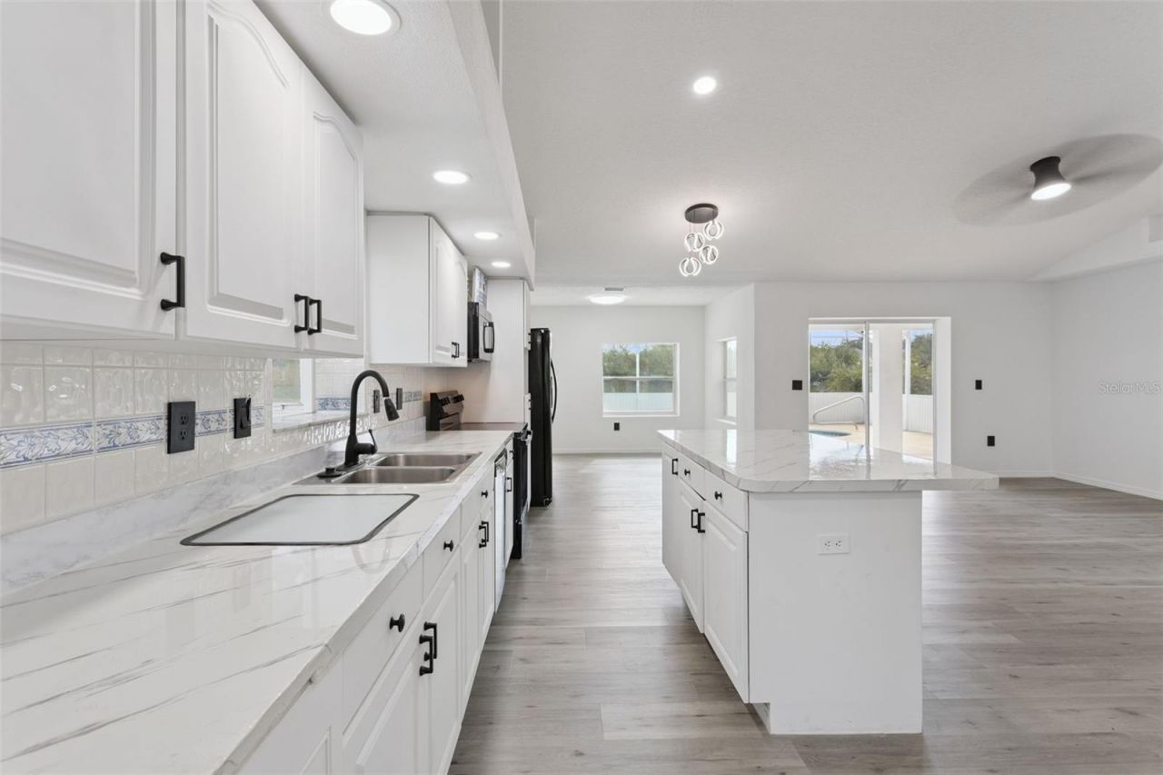 6302 Silver Oaks Drive , Zephyrhills, FL 33542 Photo