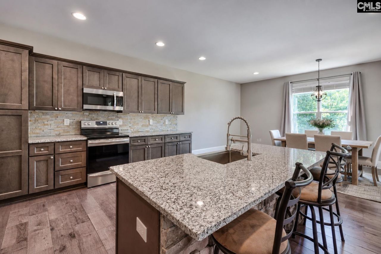 870 Shore Road  Photo 6
