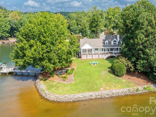 111 Leesburg Lane , Troutman, NC 28166