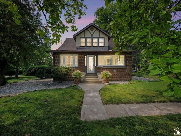 8293 Memorial Highway, Ottawa Lake, MI 48144