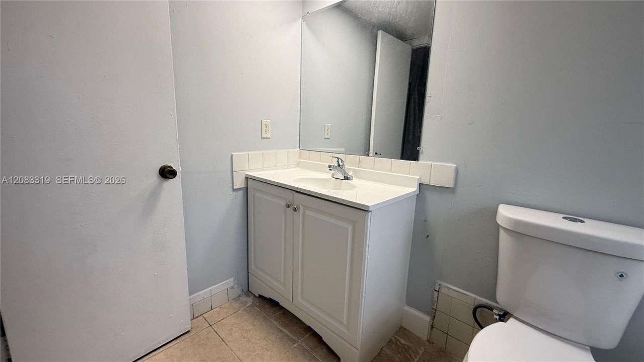 5408 NW 18th Pl, Unit 5408, Lauderhill, FL 33313 Photo