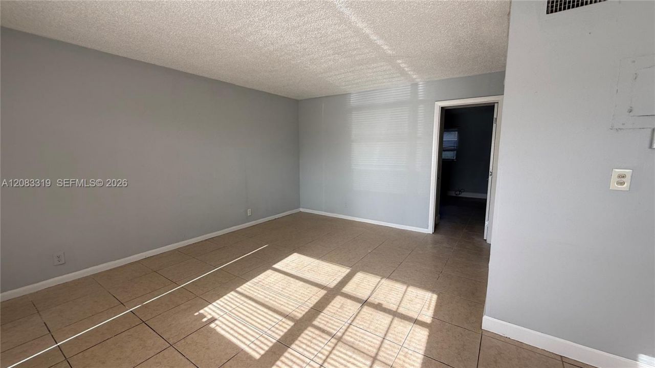5408 NW 18th Pl, Unit 5408, Lauderhill, FL 33313 Photo