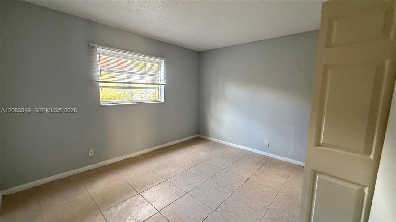 5408 NW 18th Pl, Unit 5408, Lauderhill, FL 33313 Photo
