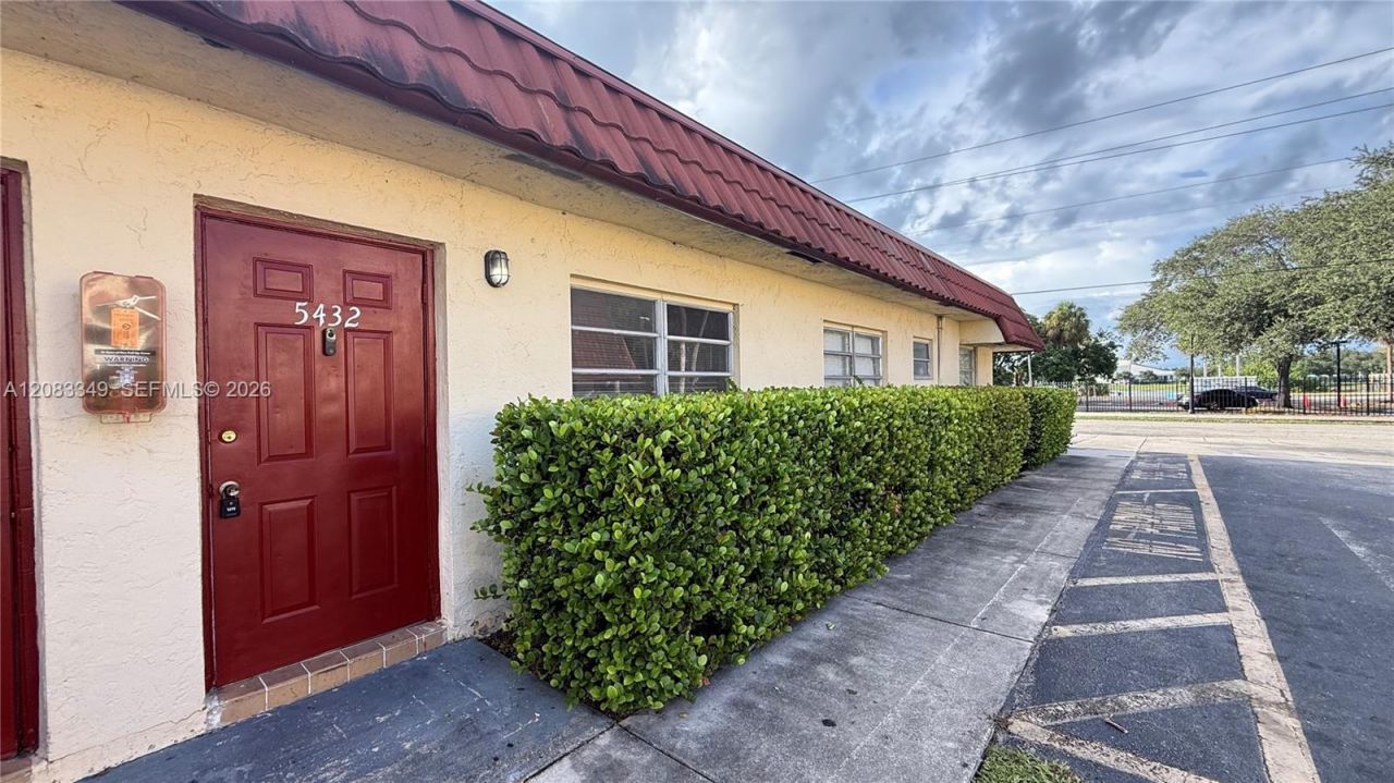 5432 NW 18th Pl, Unit 5432, Lauderhill, FL 33313 Photo