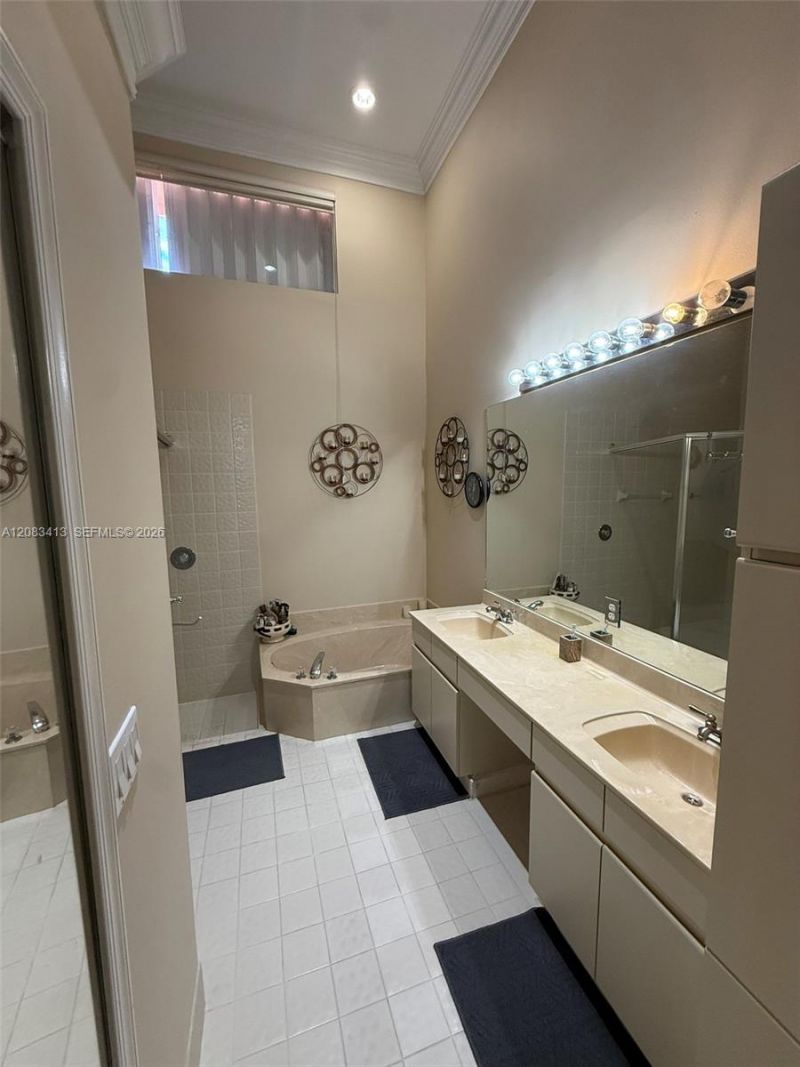 7705 Highlands Cir , Margate, FL 33063 Photo