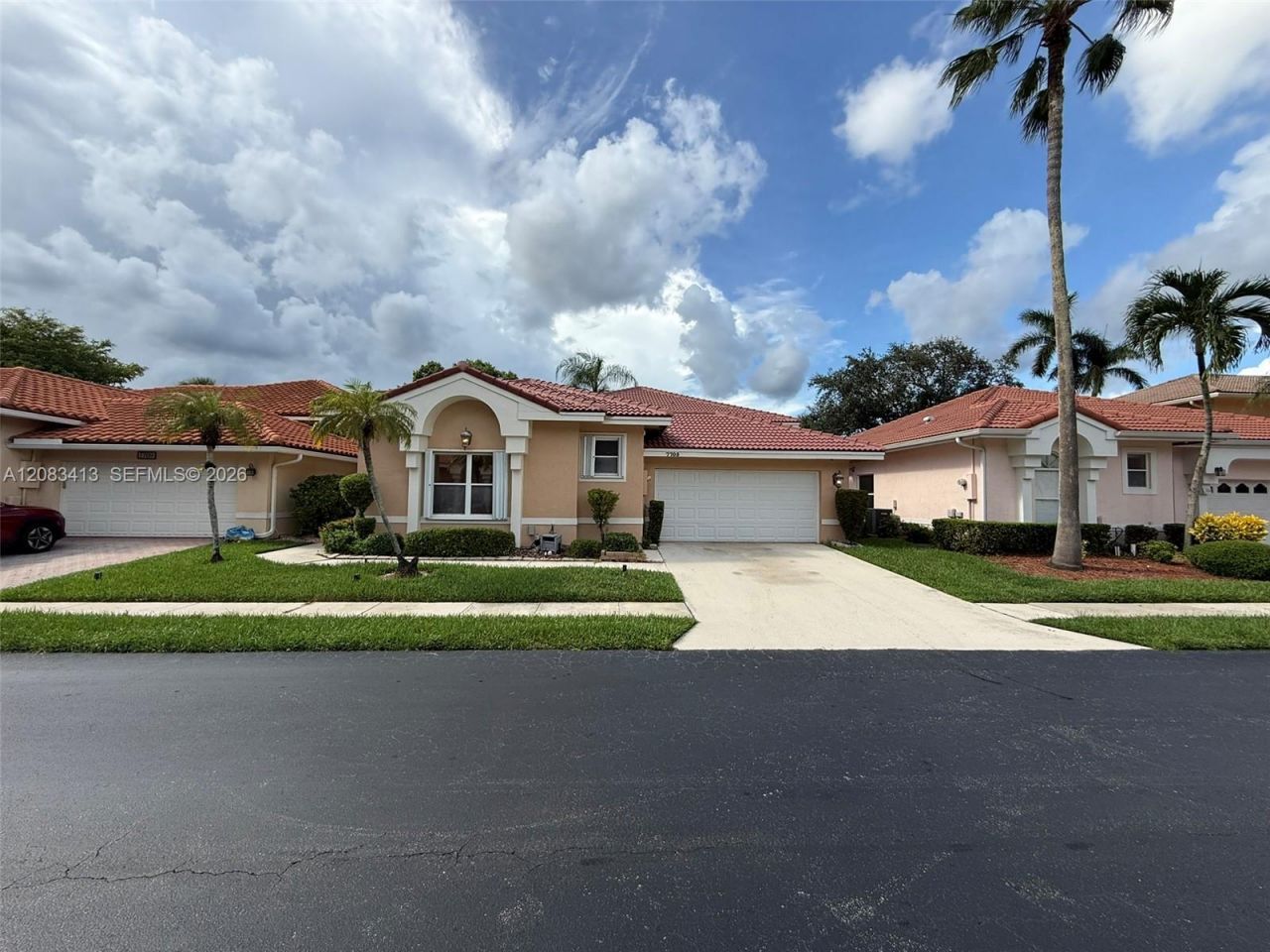 7705 Highlands Cir , Margate, FL 33063 Photo