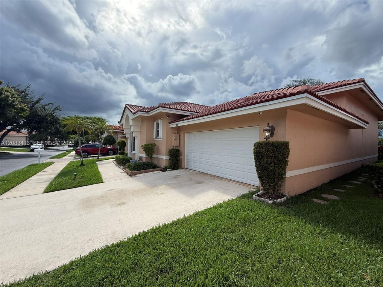 7705 Highlands Cir , Margate, FL 33063 Photo