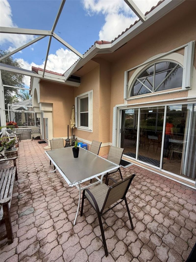 7705 Highlands Cir , Margate, FL 33063 Photo
