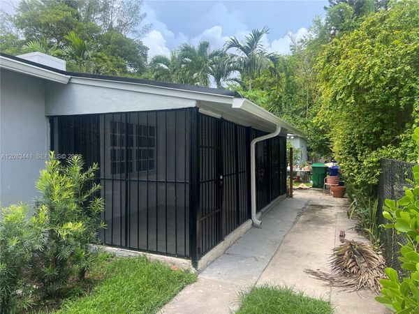 445-47 NE 69th St #B, Miami, FL 33138