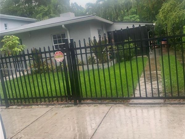 445 NE 69th St #B, Miami, FL 33138